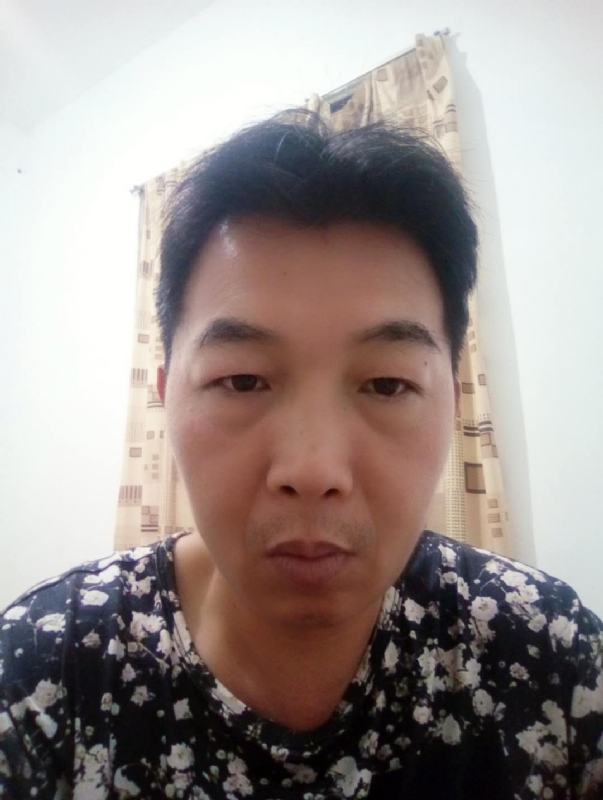 繁华哀伤的第一张照片--福州相亲网