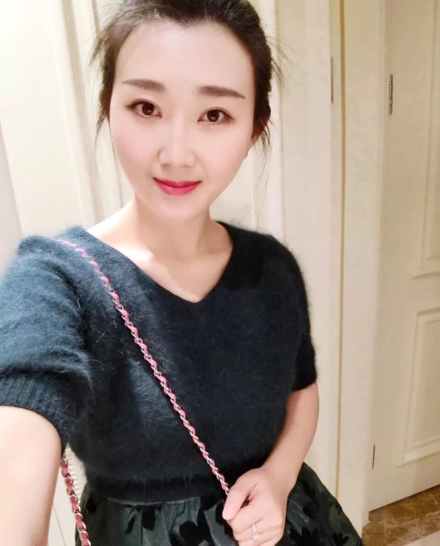 小妮的第三张照片--福州相亲网
