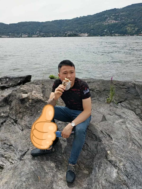 绚烂背后的平淡的第一张照片--福州相亲网