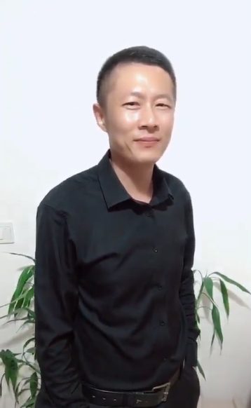 地huhi的第一张照片--福州相亲网
