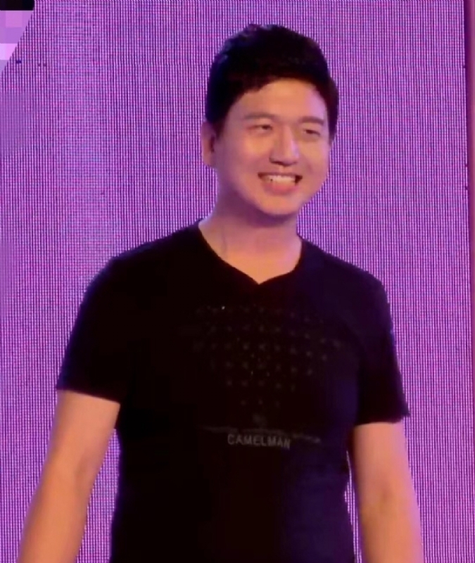 风继续吹的第一张照片--福州相亲网