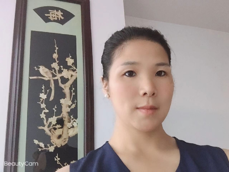 微笑的第一张照片--福州相亲网