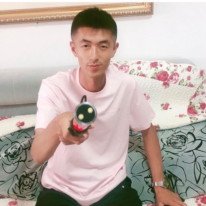 转身留下孤独的她的第一张照片--福州相亲网