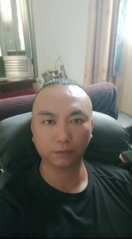 施逸森的第一张照片--福州相亲网