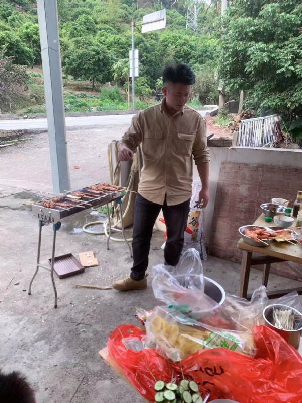 你黑我哟的第一张照片--福州相亲网